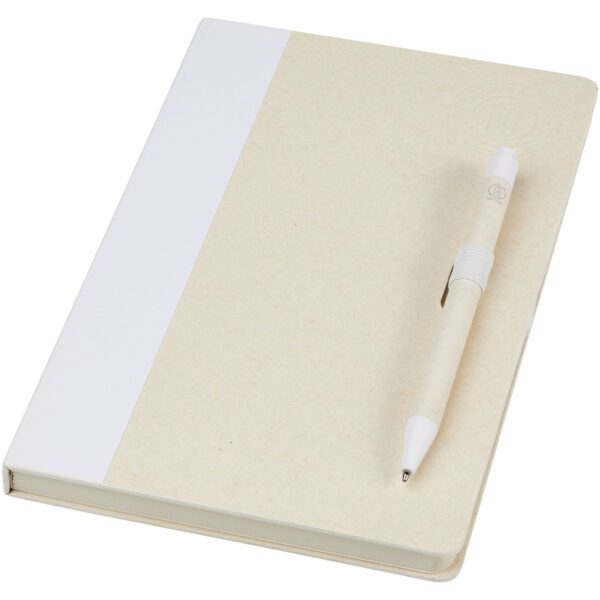Set de libreta de referencia de tamaño A5 y bolígrafo fabricados con cartones de leche reciclados "Dairy Dream" - Imagen 2