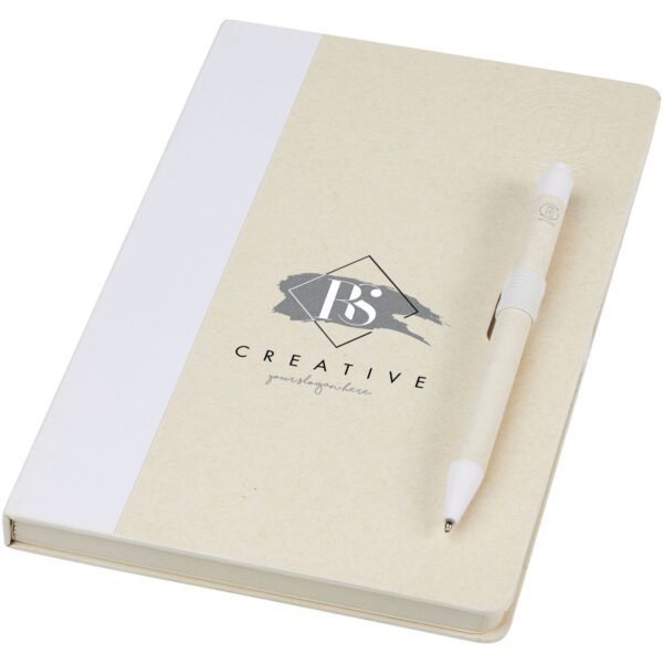 Set de libreta de referencia de tamaño A5 y bolígrafo fabricados con cartones de leche reciclados "Dairy Dream" - Imagen 3
