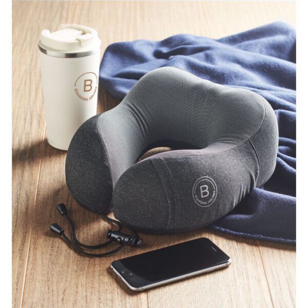 Almohada de viaje en RPET BANTAL - Imagen 6
